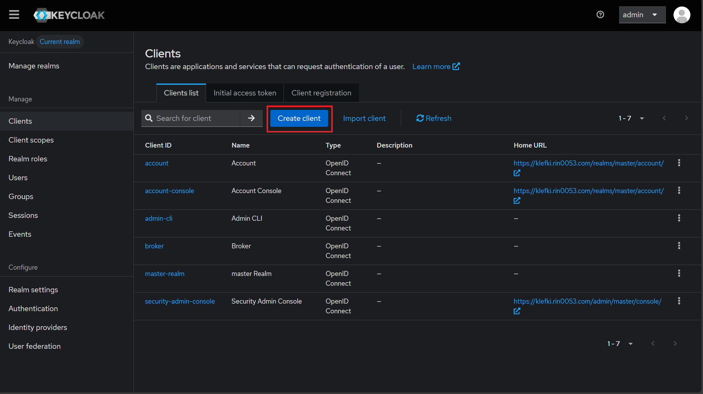 Keycloakの管理画面のClientsページ。「Create client」ボタンが青枠でハイライトされている。