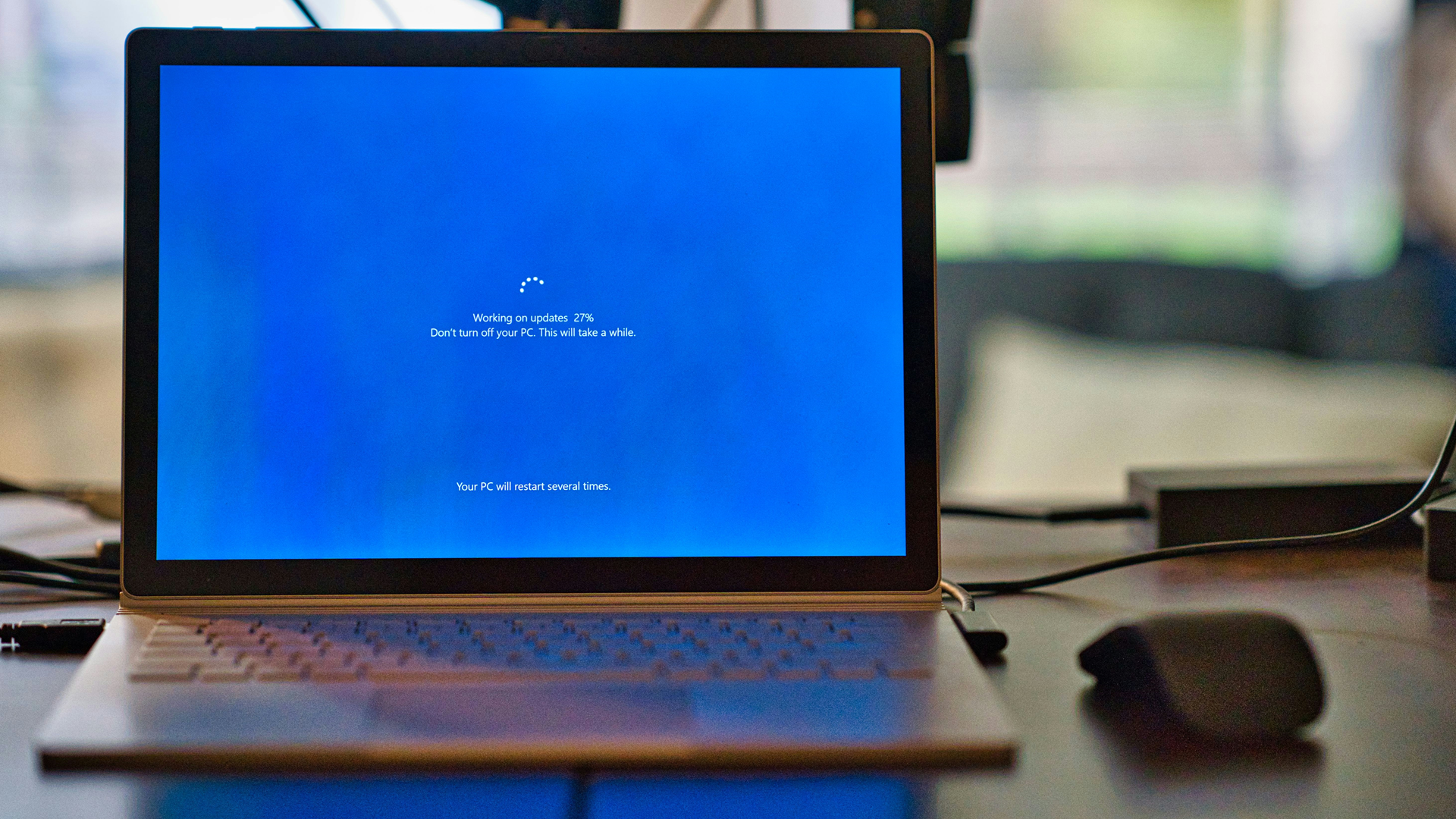 azblob://2025/05/12/eyecatch/2025-05-12-azure-vm-windows-os-upgrade-000.png